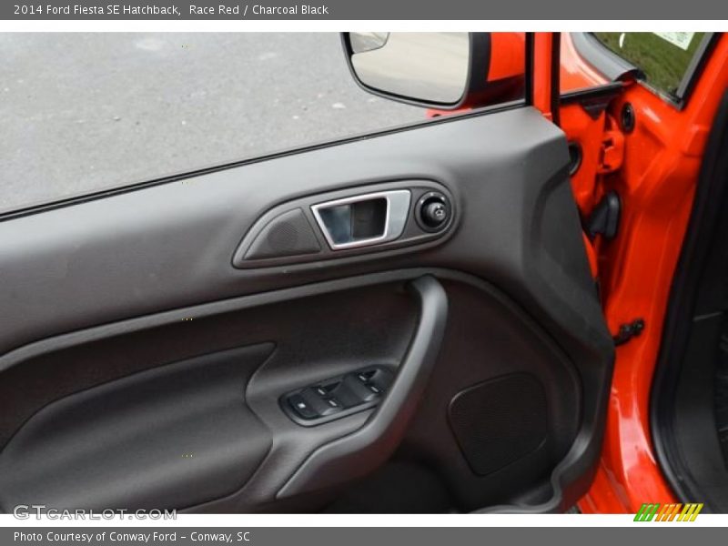 Race Red / Charcoal Black 2014 Ford Fiesta SE Hatchback