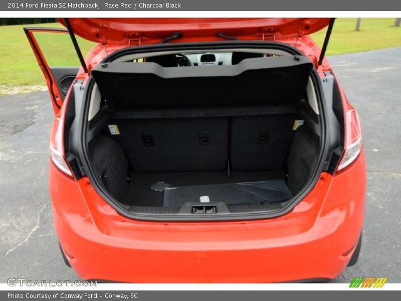 Race Red / Charcoal Black 2014 Ford Fiesta SE Hatchback