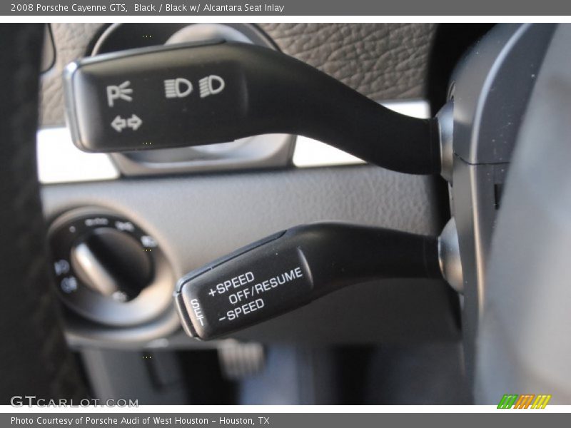 Controls of 2008 Cayenne GTS