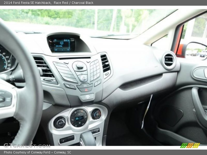 Race Red / Charcoal Black 2014 Ford Fiesta SE Hatchback
