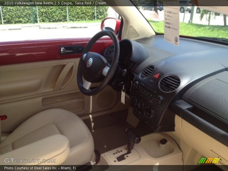 Salsa Red / Cream 2010 Volkswagen New Beetle 2.5 Coupe