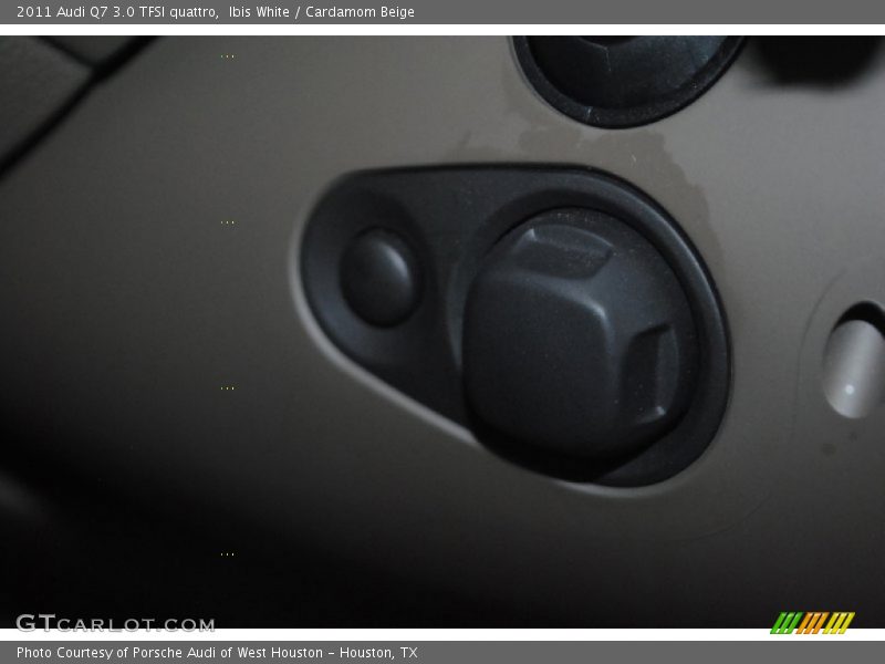 Ibis White / Cardamom Beige 2011 Audi Q7 3.0 TFSI quattro