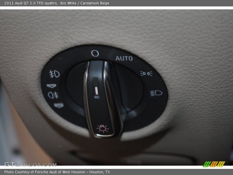 Ibis White / Cardamom Beige 2011 Audi Q7 3.0 TFSI quattro