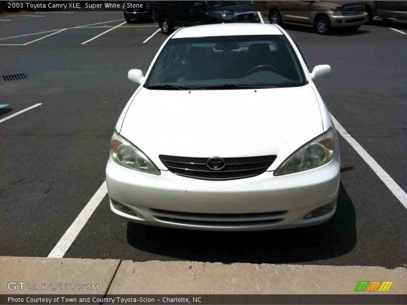 Super White / Stone 2003 Toyota Camry XLE