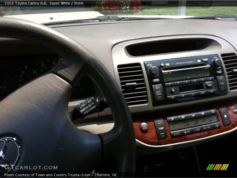 Super White / Stone 2003 Toyota Camry XLE