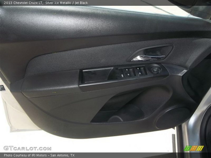 Silver Ice Metallic / Jet Black 2013 Chevrolet Cruze LT