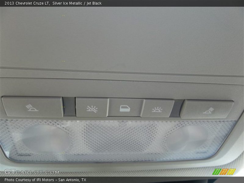 Silver Ice Metallic / Jet Black 2013 Chevrolet Cruze LT