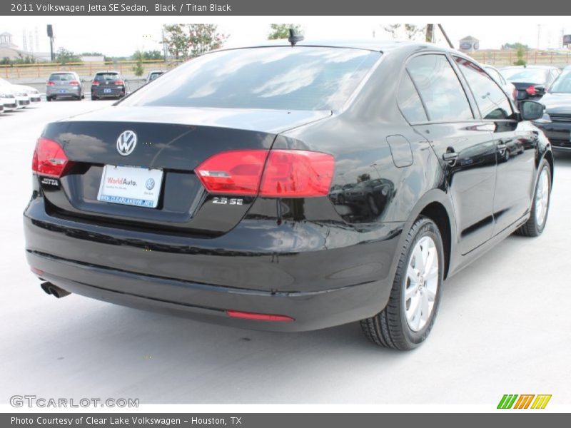 Black / Titan Black 2011 Volkswagen Jetta SE Sedan