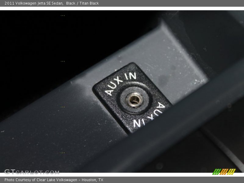 Black / Titan Black 2011 Volkswagen Jetta SE Sedan