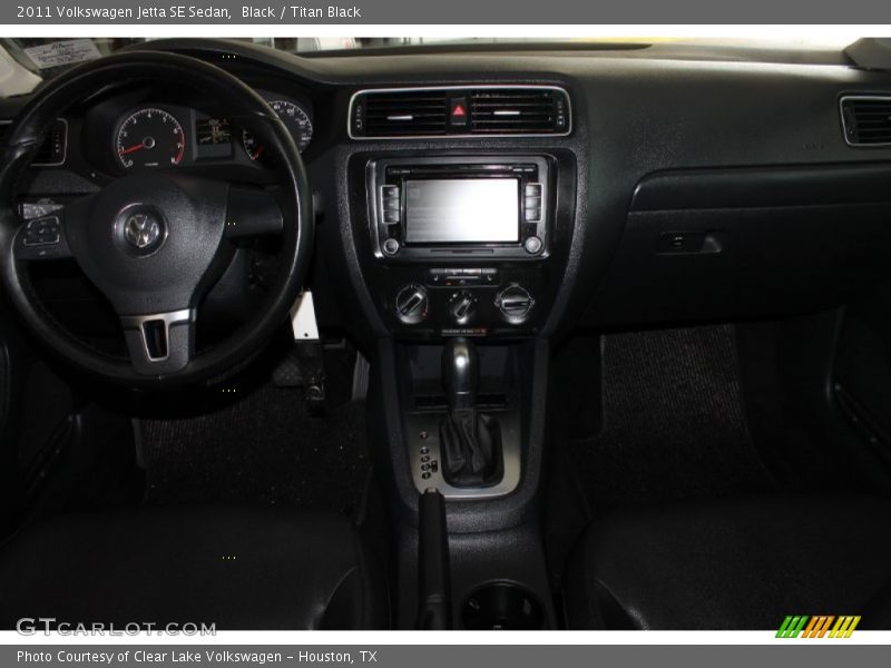 Black / Titan Black 2011 Volkswagen Jetta SE Sedan