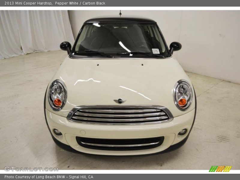 Pepper White / Carbon Black 2013 Mini Cooper Hardtop