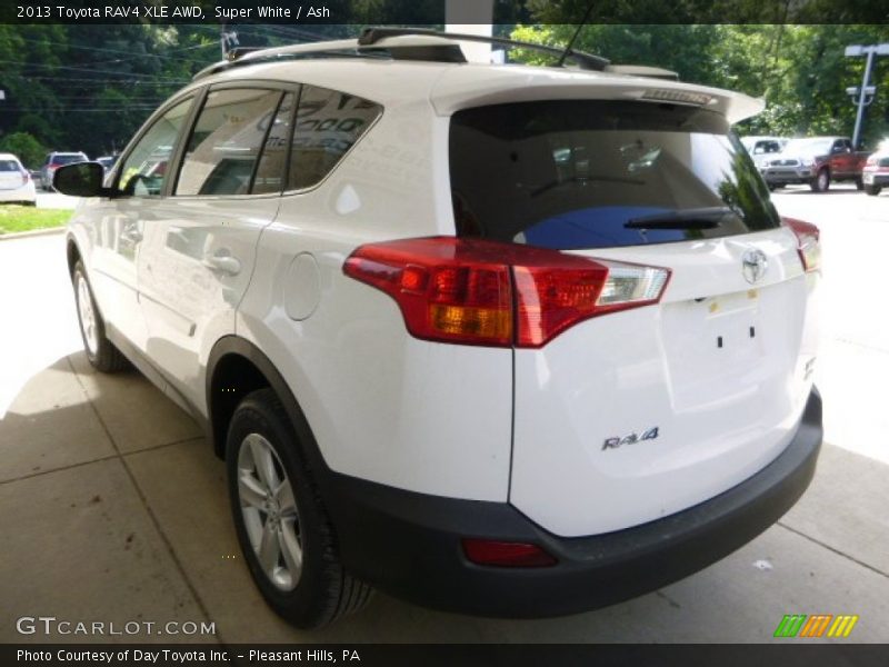 Super White / Ash 2013 Toyota RAV4 XLE AWD