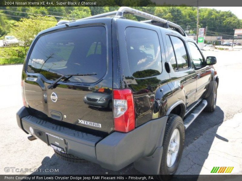 Super Black / Charcoal 2004 Nissan Xterra XE 4x4