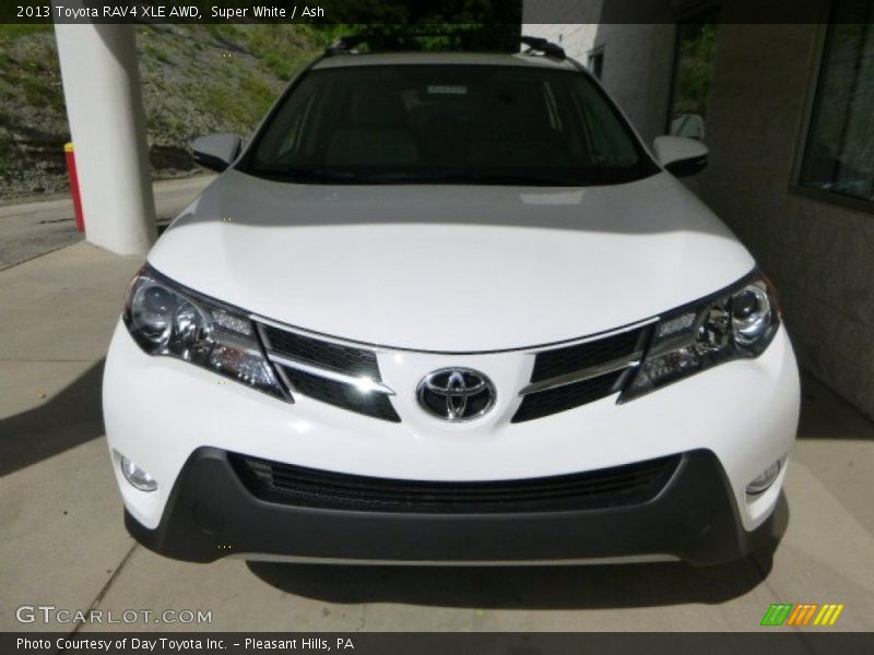 Super White / Ash 2013 Toyota RAV4 XLE AWD