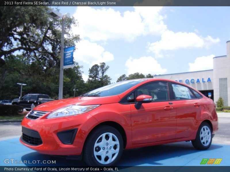 Race Red / Charcoal Black/Light Stone 2013 Ford Fiesta SE Sedan