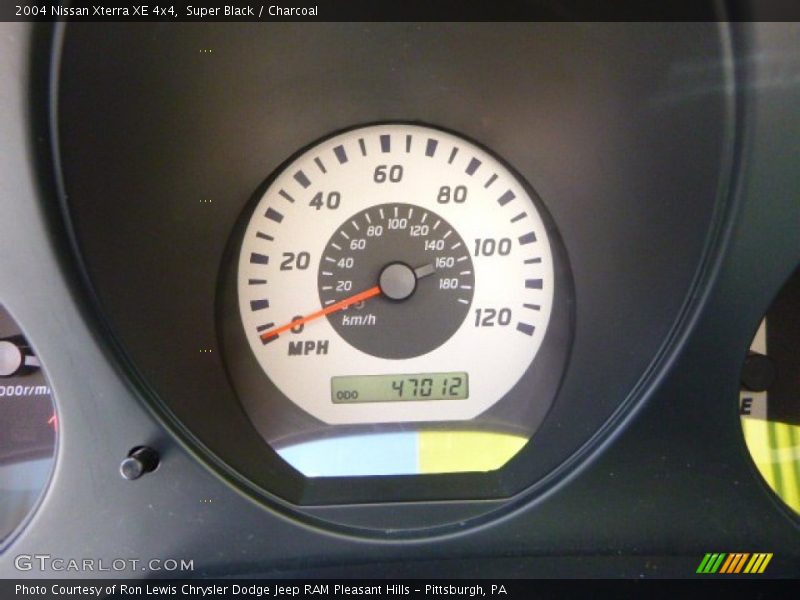 Super Black / Charcoal 2004 Nissan Xterra XE 4x4