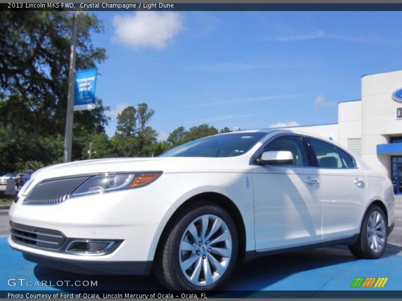 Crystal Champagne / Light Dune 2013 Lincoln MKS FWD