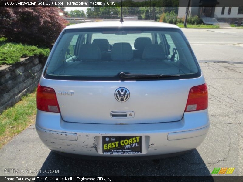 Reflex Silver Metallic / Gray 2005 Volkswagen Golf GL 4 Door