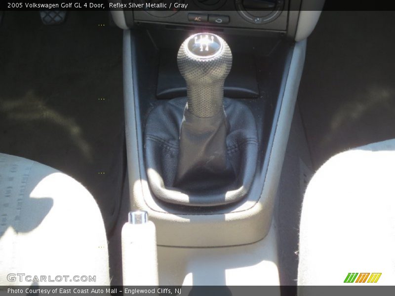 Reflex Silver Metallic / Gray 2005 Volkswagen Golf GL 4 Door
