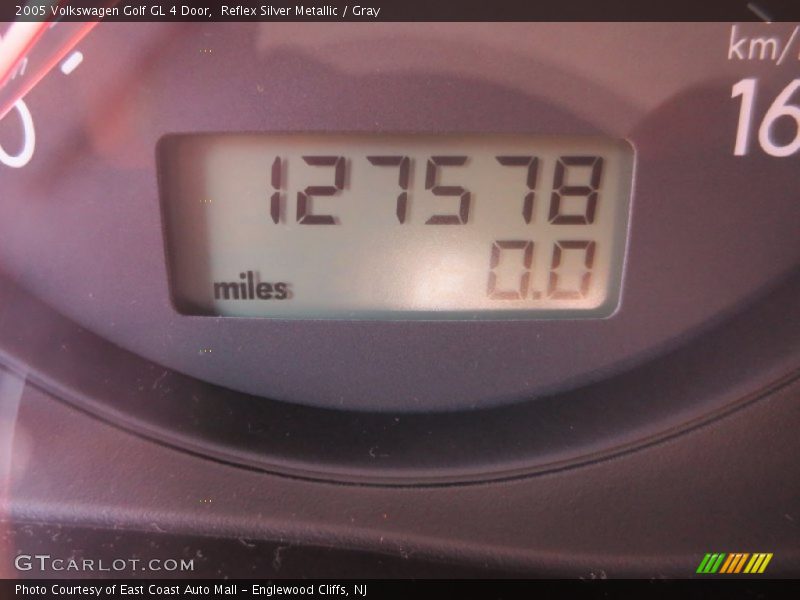 Reflex Silver Metallic / Gray 2005 Volkswagen Golf GL 4 Door