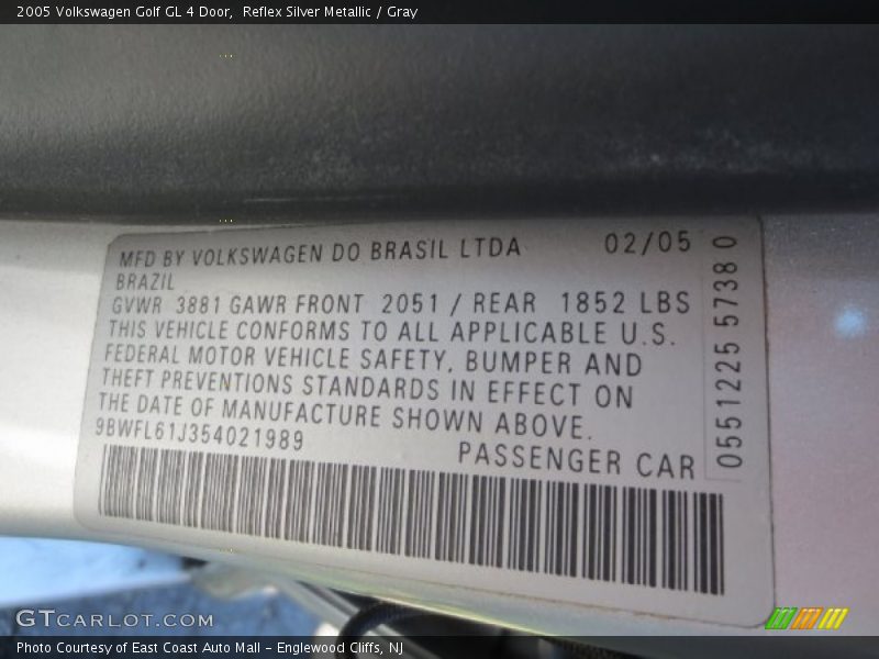 Reflex Silver Metallic / Gray 2005 Volkswagen Golf GL 4 Door