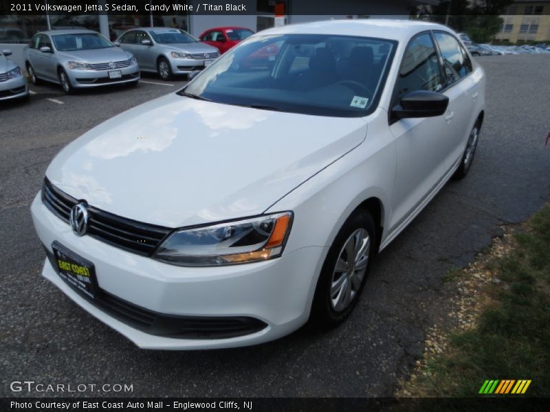 Candy White / Titan Black 2011 Volkswagen Jetta S Sedan