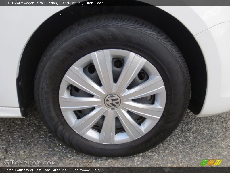 Candy White / Titan Black 2011 Volkswagen Jetta S Sedan