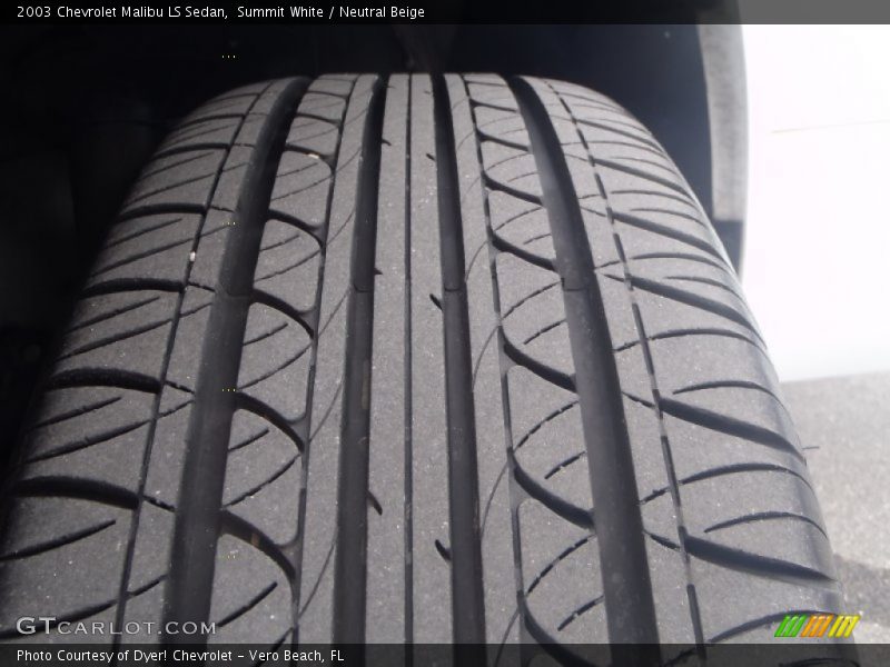 Summit White / Neutral Beige 2003 Chevrolet Malibu LS Sedan