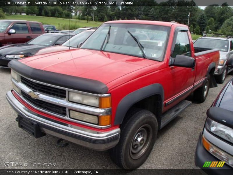 Victory Red / Graphite 2000 Chevrolet Silverado 2500 LS Regular Cab 4x4