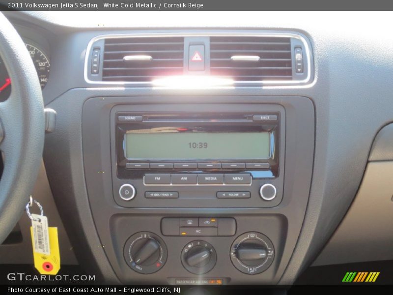 White Gold Metallic / Cornsilk Beige 2011 Volkswagen Jetta S Sedan