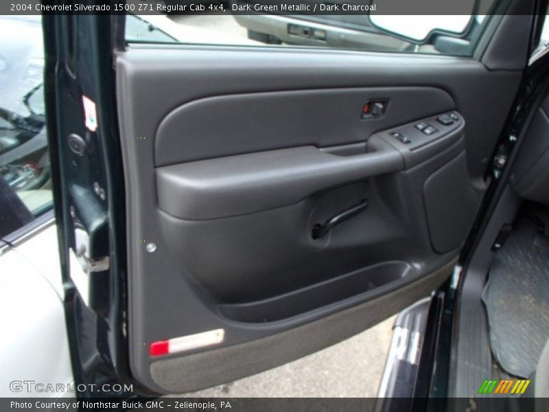 Dark Green Metallic / Dark Charcoal 2004 Chevrolet Silverado 1500 Z71 Regular Cab 4x4