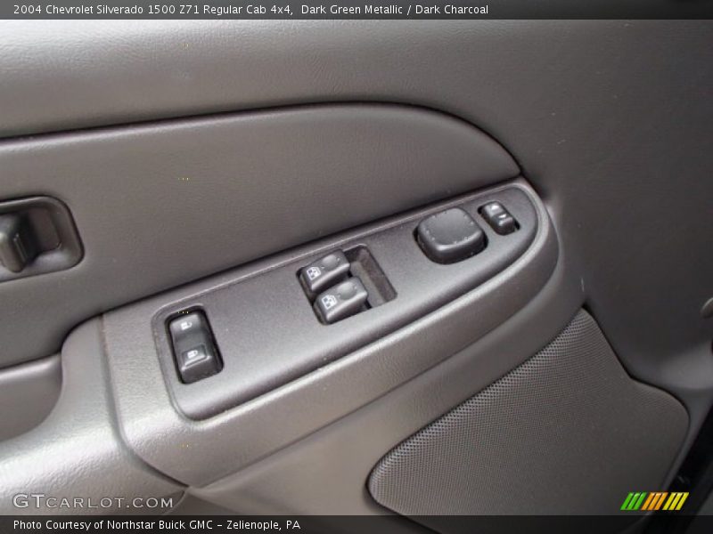 Dark Green Metallic / Dark Charcoal 2004 Chevrolet Silverado 1500 Z71 Regular Cab 4x4