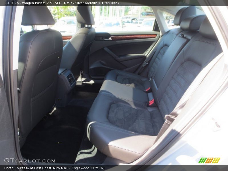 Reflex Silver Metallic / Titan Black 2013 Volkswagen Passat 2.5L SEL