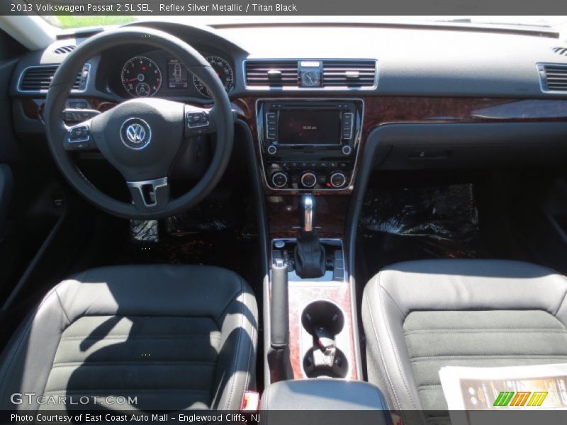 Reflex Silver Metallic / Titan Black 2013 Volkswagen Passat 2.5L SEL