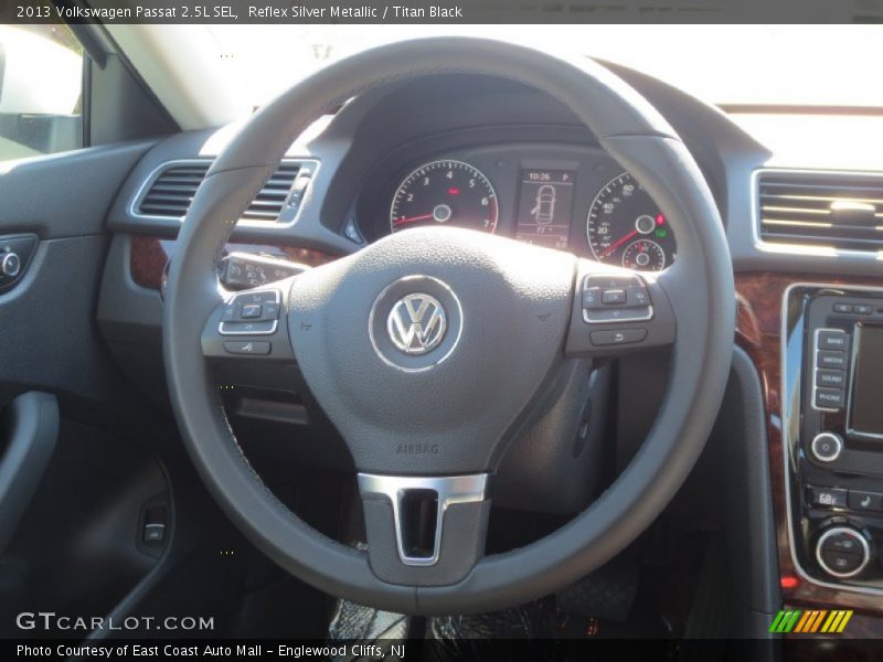 Reflex Silver Metallic / Titan Black 2013 Volkswagen Passat 2.5L SEL
