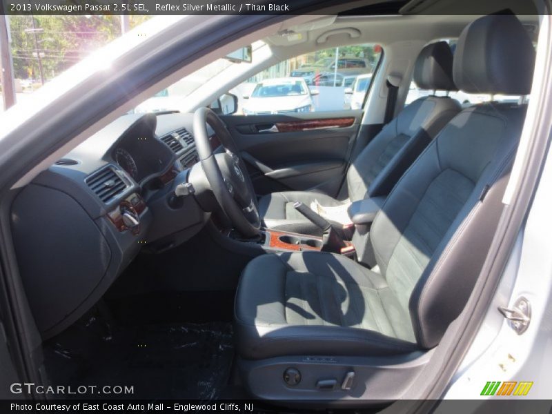 Reflex Silver Metallic / Titan Black 2013 Volkswagen Passat 2.5L SEL