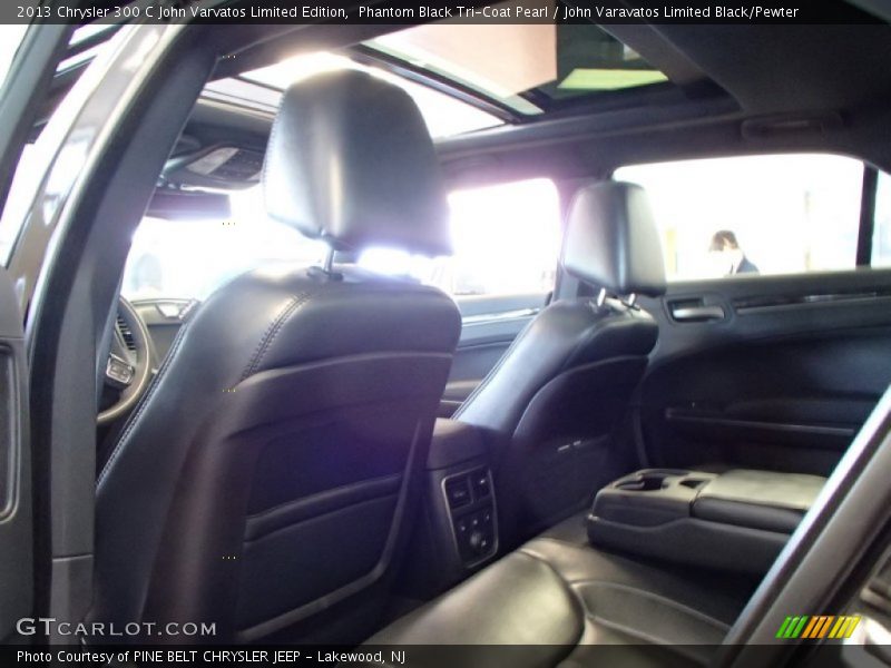 Phantom Black Tri-Coat Pearl / John Varavatos Limited Black/Pewter 2013 Chrysler 300 C John Varvatos Limited Edition