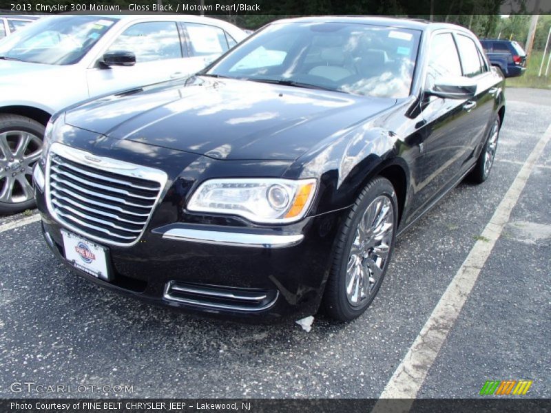 Gloss Black / Motown Pearl/Black 2013 Chrysler 300 Motown