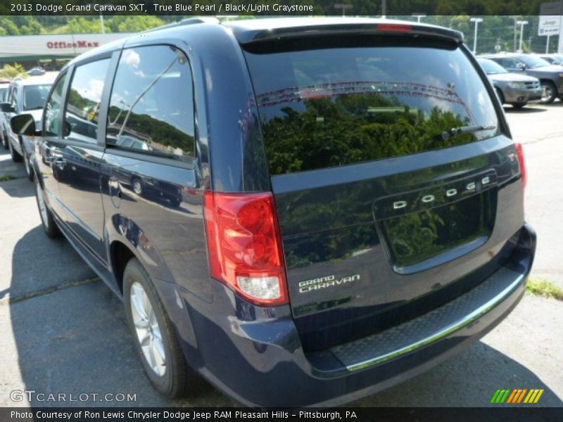 True Blue Pearl / Black/Light Graystone 2013 Dodge Grand Caravan SXT