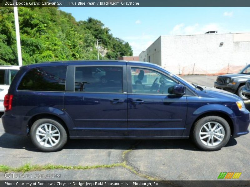 True Blue Pearl / Black/Light Graystone 2013 Dodge Grand Caravan SXT