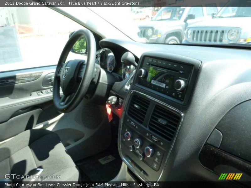 True Blue Pearl / Black/Light Graystone 2013 Dodge Grand Caravan SXT