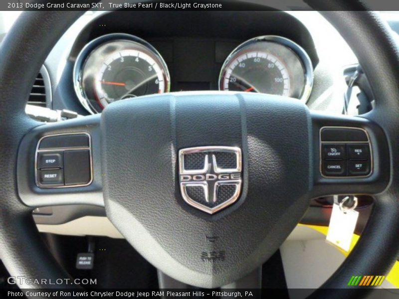 True Blue Pearl / Black/Light Graystone 2013 Dodge Grand Caravan SXT