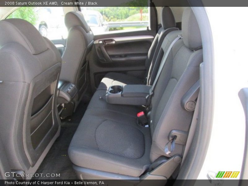 Cream White / Black 2008 Saturn Outlook XE AWD