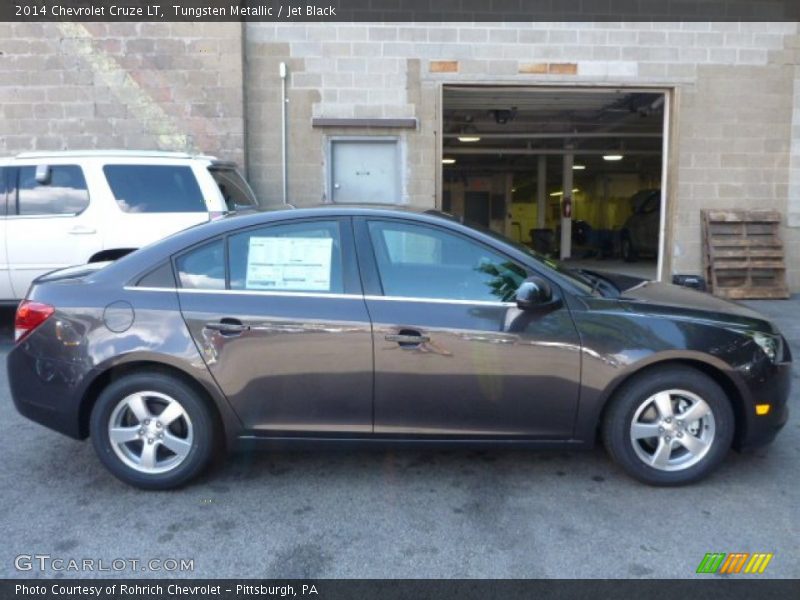 Tungsten Metallic / Jet Black 2014 Chevrolet Cruze LT