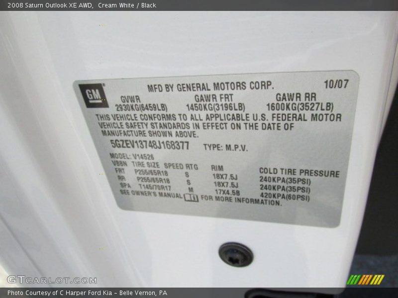 Cream White / Black 2008 Saturn Outlook XE AWD