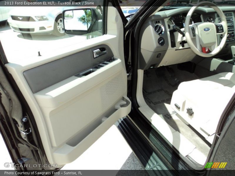 Tuxedo Black / Stone 2013 Ford Expedition EL XLT