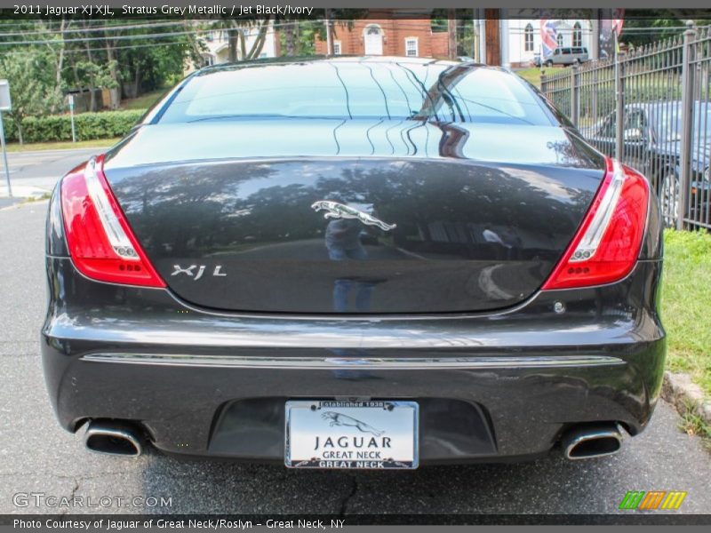 Stratus Grey Metallic / Jet Black/Ivory 2011 Jaguar XJ XJL