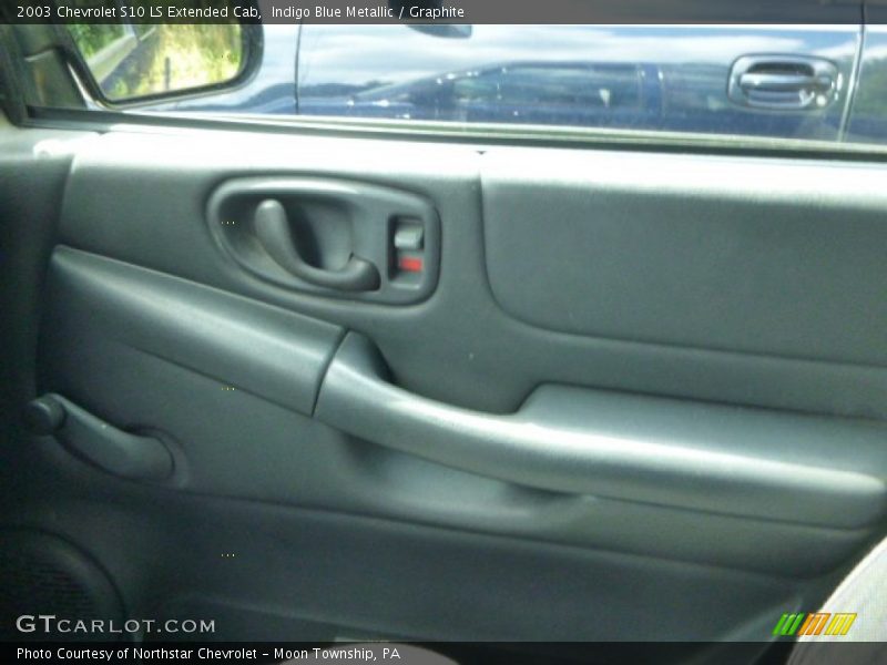Indigo Blue Metallic / Graphite 2003 Chevrolet S10 LS Extended Cab