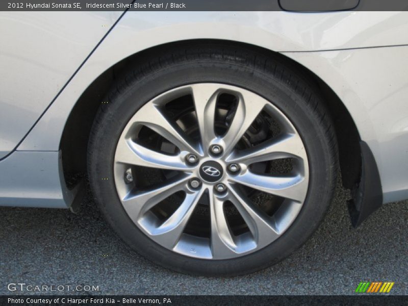 Iridescent Silver Blue Pearl / Black 2012 Hyundai Sonata SE
