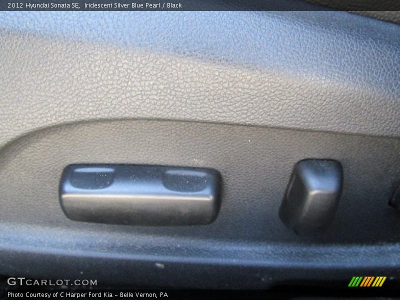 Iridescent Silver Blue Pearl / Black 2012 Hyundai Sonata SE